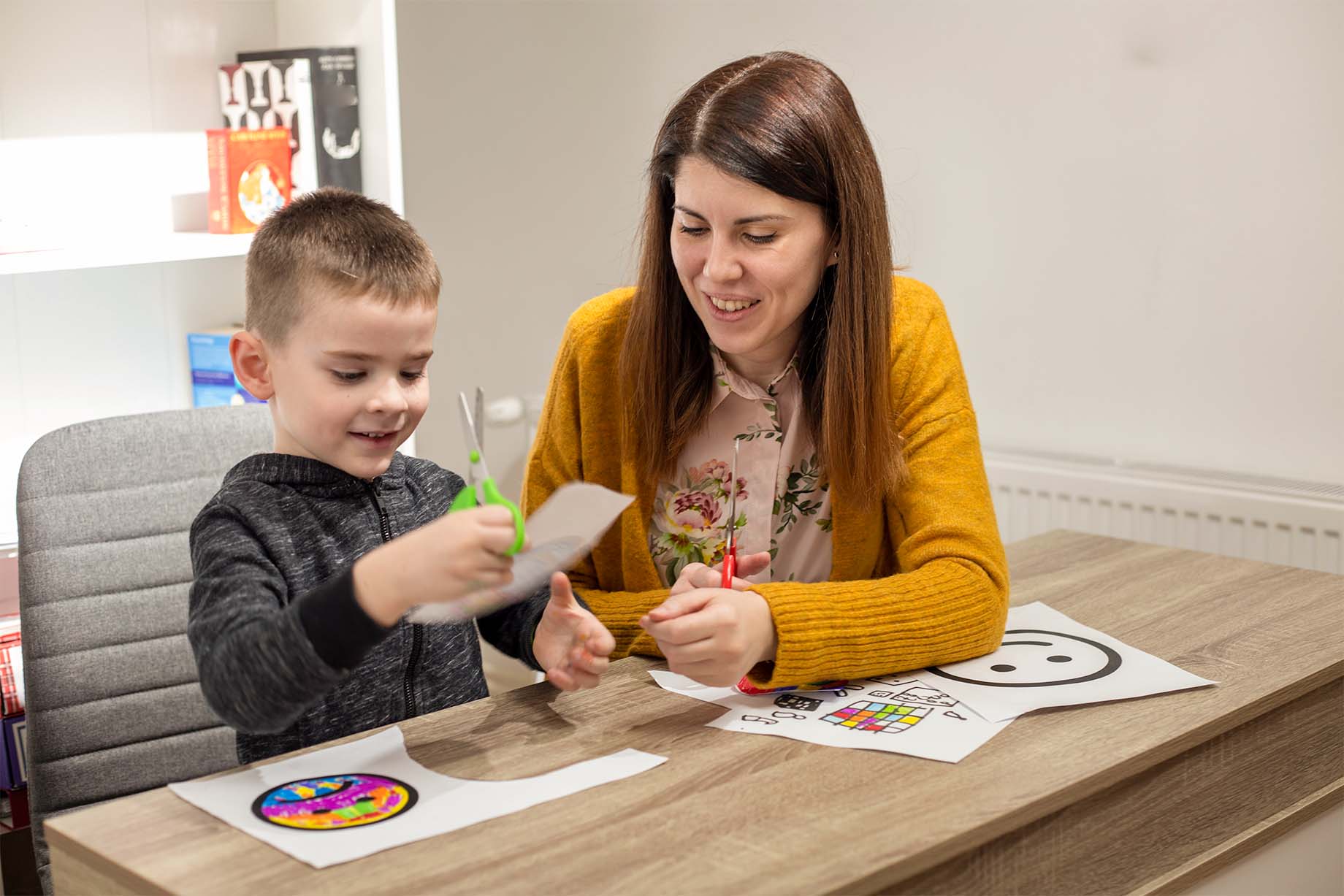 Vrouw Jongen Begeleiding School